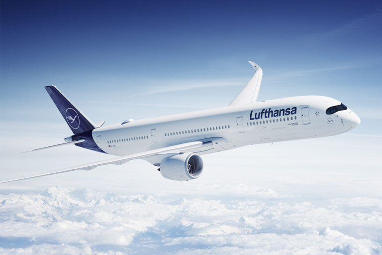 Lufthansa apologises for excluding Jewish group over defying rules