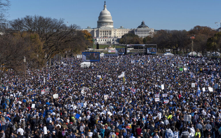 300,000 pro-Israel demonstrators rally in Washington DC