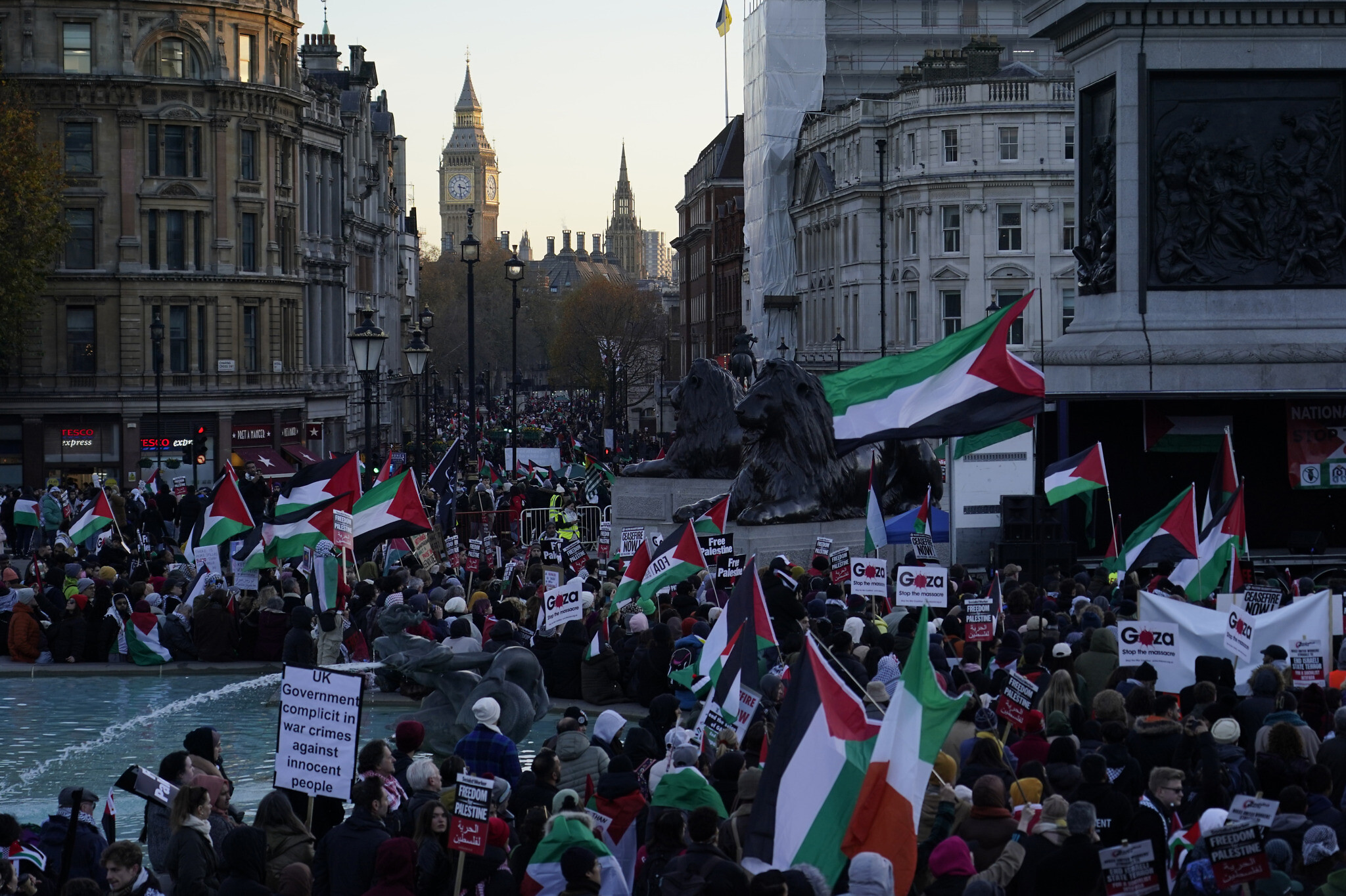 Tens of thousands attend pro-Palestinian march in London – APL – Action ...