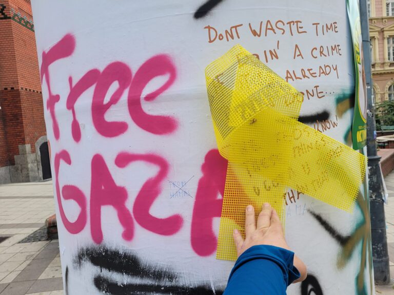 Yellow ribbons in honour of Israeli hostages were defaced in Budapest