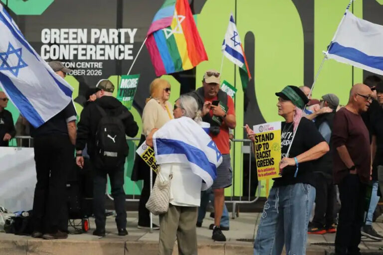 UK Green Party Declares Zionism a Form of Racism, Drawing Condemnation from Jewish Groups